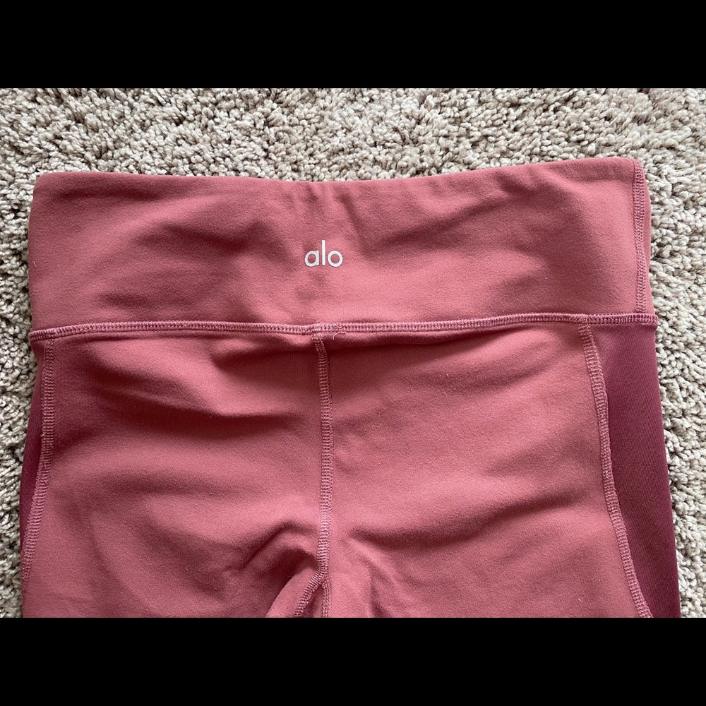 Alo Leggings